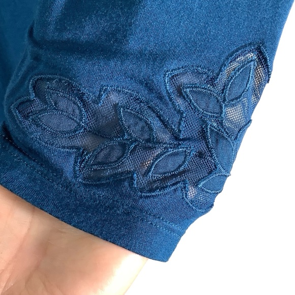 H&M Quarter Sleeve Top Semi-Mesh Floral - Picture 3 of 6